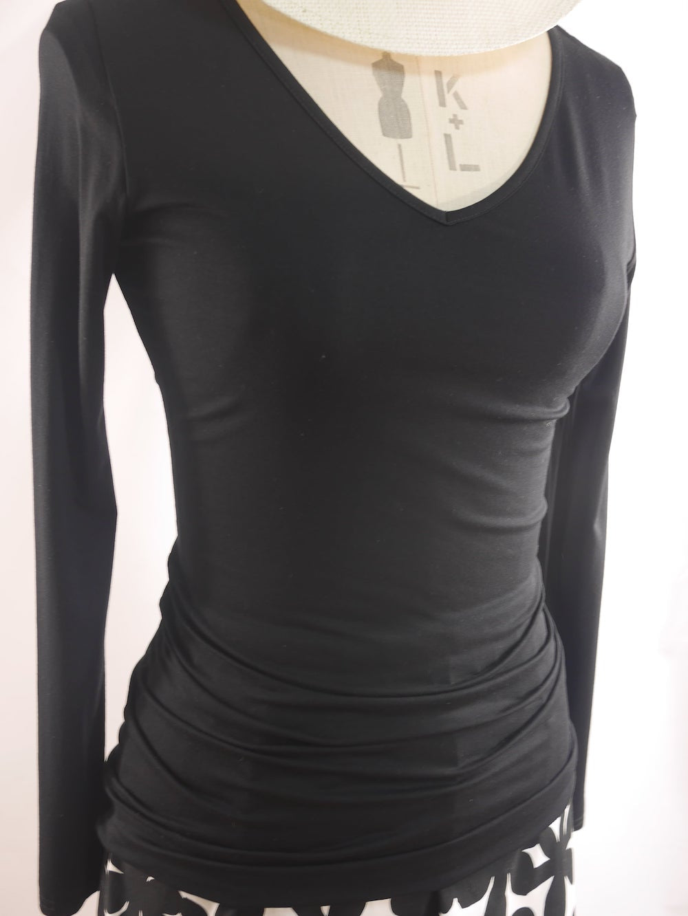 Long Sleeve V neck Top